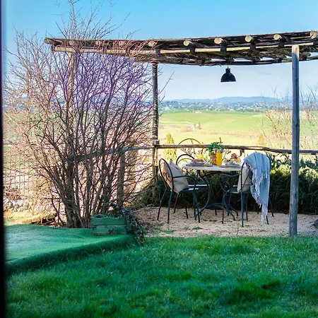 Sunflower Con Vista Su Siena Nyaraló *